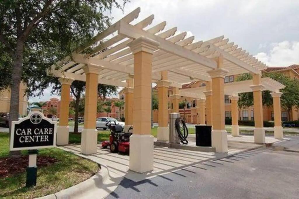 Luxury 5 Star Italian Resort Condo 2 Bd 2 Bath Clearwater Exterior photo